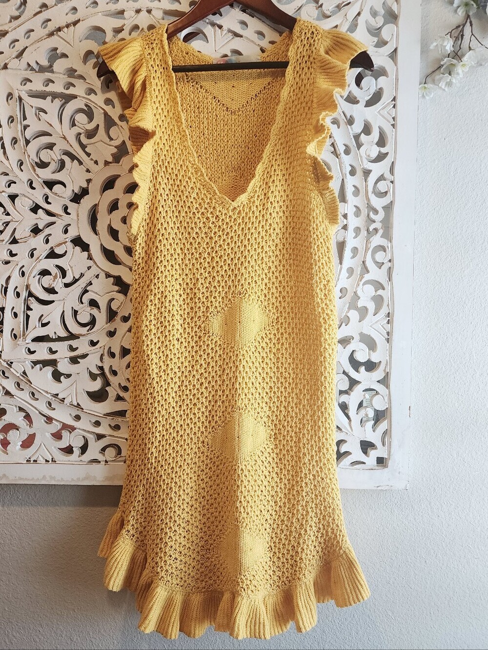 FREE PEOPLE MYKONOS MINI KNITTED CROCHET YELLOW COVER-UP SIZE LARGE - Picture 6 of 16